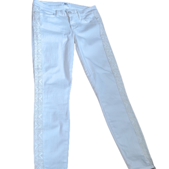 Paige Verdugo White Jeans Crochet Trim Size 26 - Picture 7 of 11